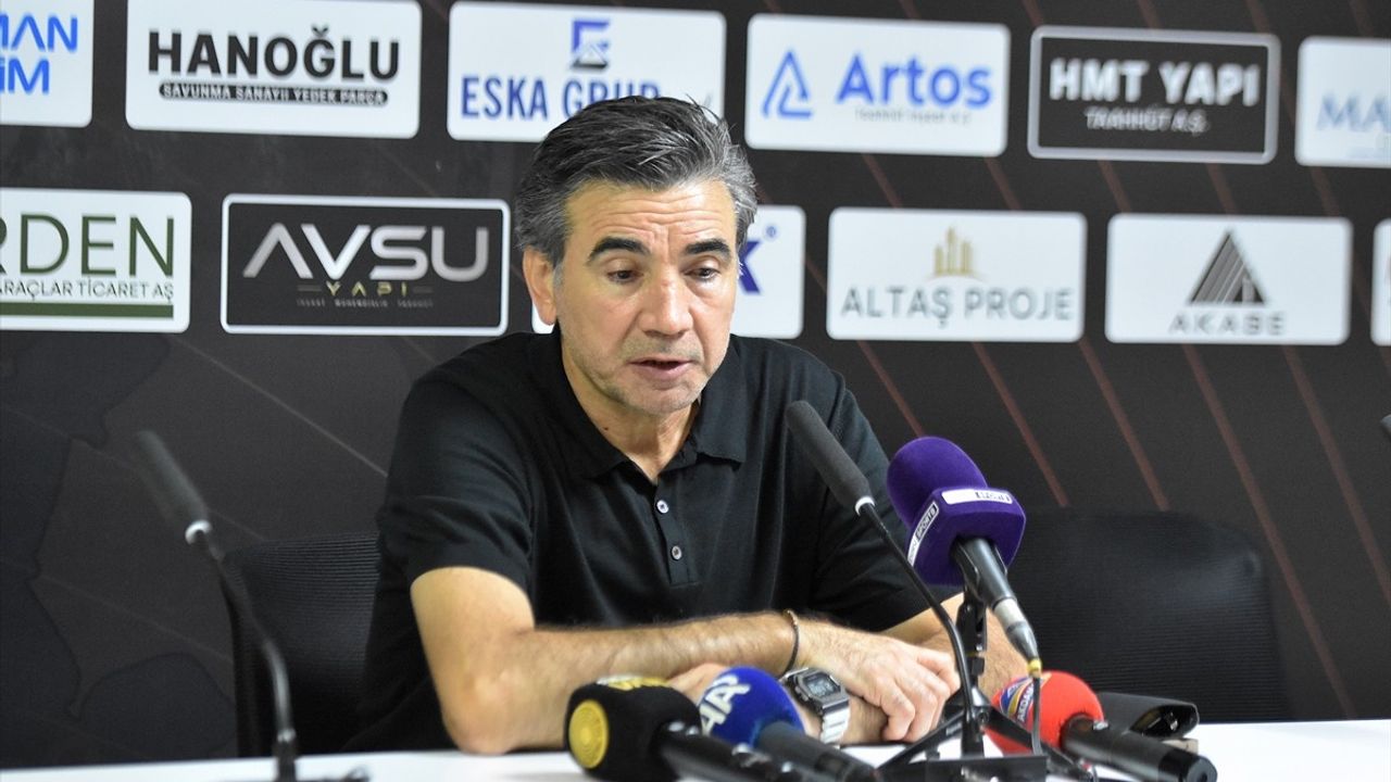 İmaj Altyapı Vanspor, Esenler Erokspor'u Yendi: Teknik Direktörlerin Değerlendirmeleri