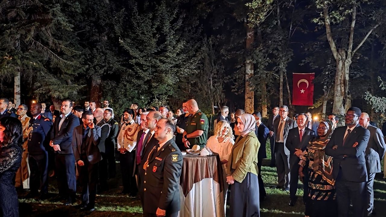 İran'da 30 Ağustos Zafer Bayramı Resepsiyonu