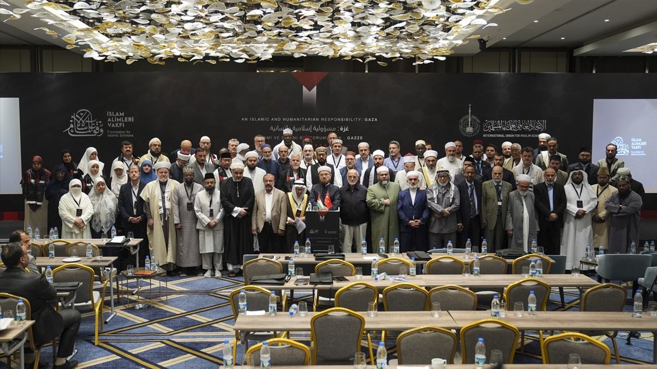 İslami ve İnsani Bir Sorumluluk: Gazze Konferansı Devam Ediyor