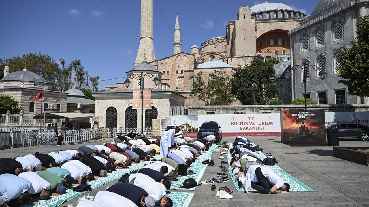 İslami ve İnsani Sorumluluk: Gazze Konferansı Sonuçlandı