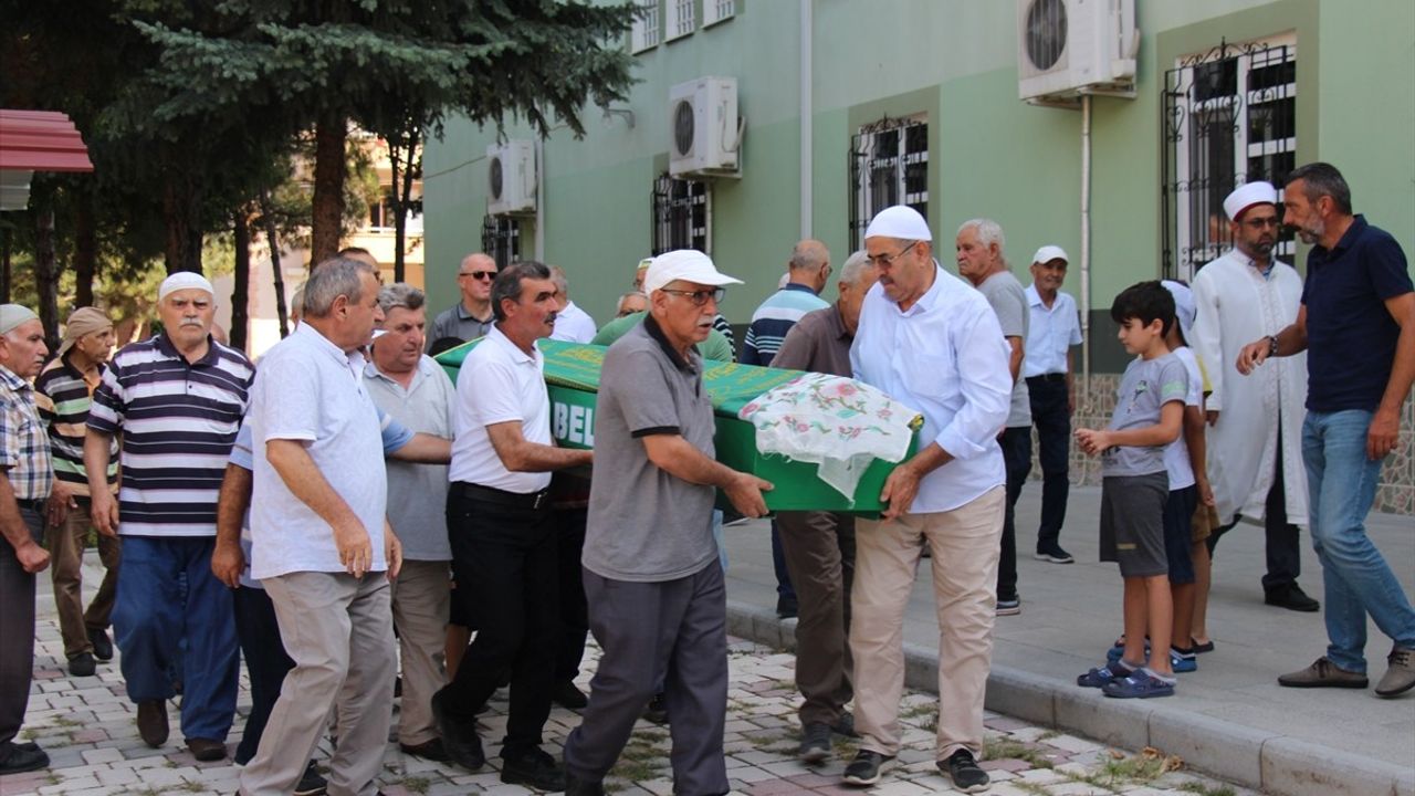 Isparta'da Fatıma Rahmani'nin Cenaze Töreni Gerçekleşti