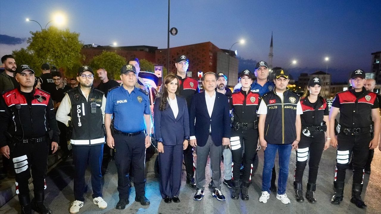 İstanbul Emniyet Müdürü Yıldız'dan 'Huzur İstanbul' Uygulamasına Denetim