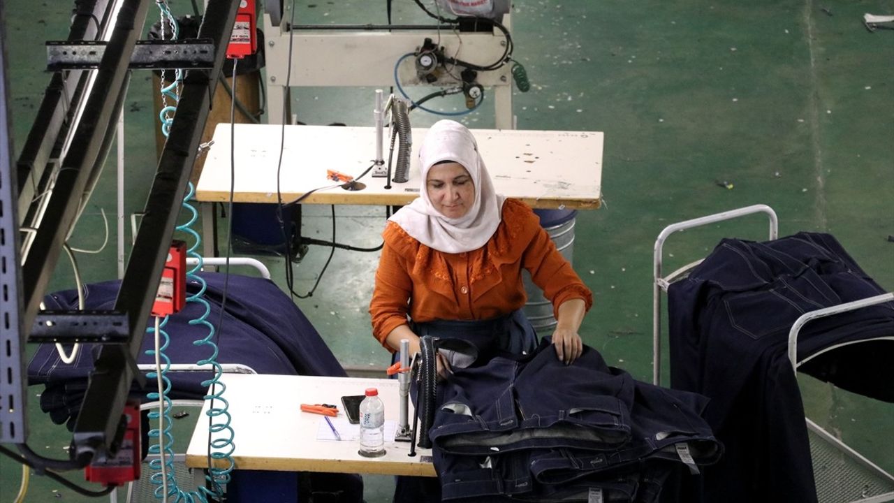 Kadın Girişimci Esra Hasnalçacı: 35 Ülkeye İhracat Yapan Fabrikanın Sahibi