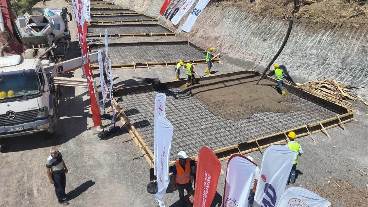 Kahramanmaraş'ta Depremzedelere 86 Yeni Ahır İnşa Edilecek