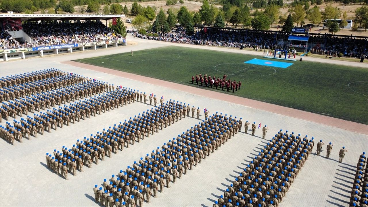 Karabük'te 1619 Uzman Erbaş Mezuniyet Töreni Düzenlendi