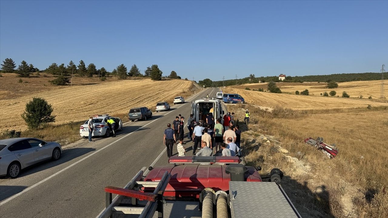 Karabük'te Devrilen Otomobil Kazası: 5 Yaralı