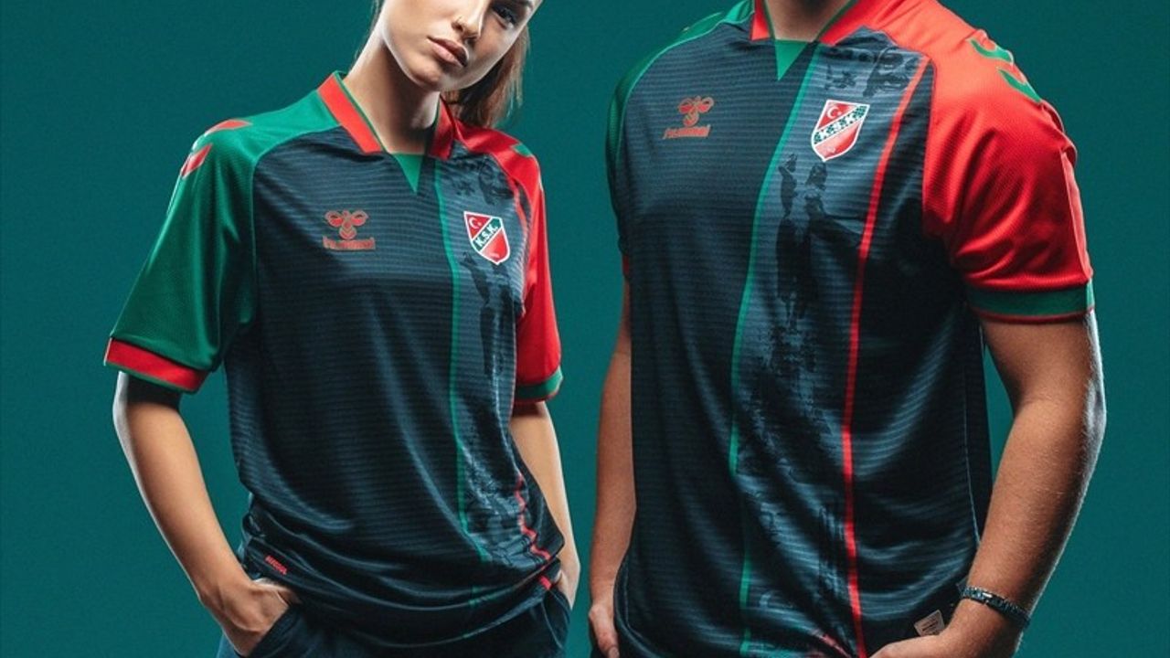 Karşıyaka Kulübü'nden Anlamlı Forma Tanıtımı