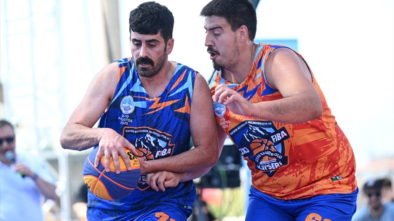 Kayseri'de Lite Quest 3x3 Uluslararası Basketbol Turnuvası Başladı