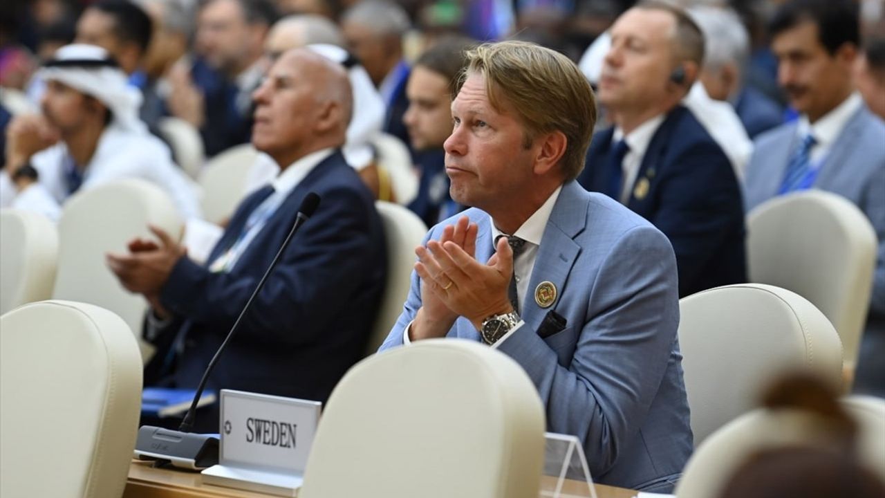 Kazakistan Cumhurbaşkanı Tokayev: Denize Kıyısı Olmayan Ülkelerin Ulaşım Sorunları