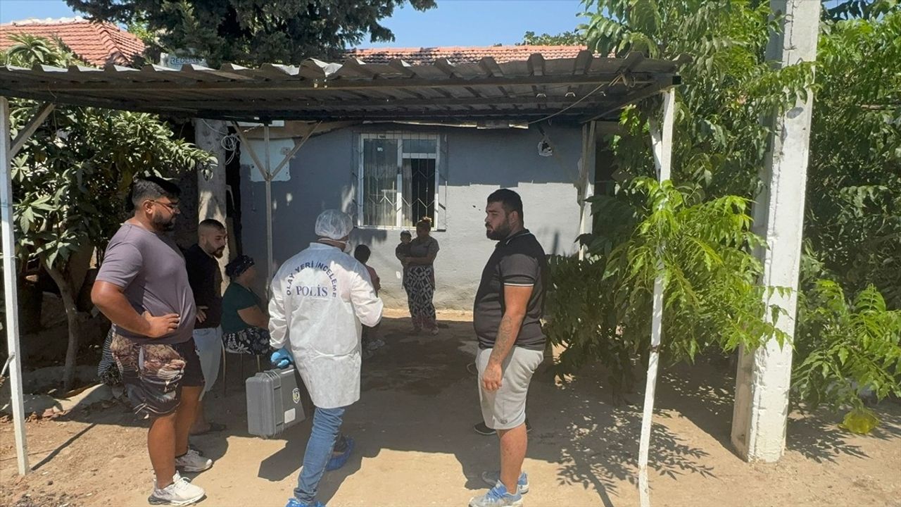 Kepez'de Yalnız Yaşayan Bir Kadın Evinde Ölü Bulundu