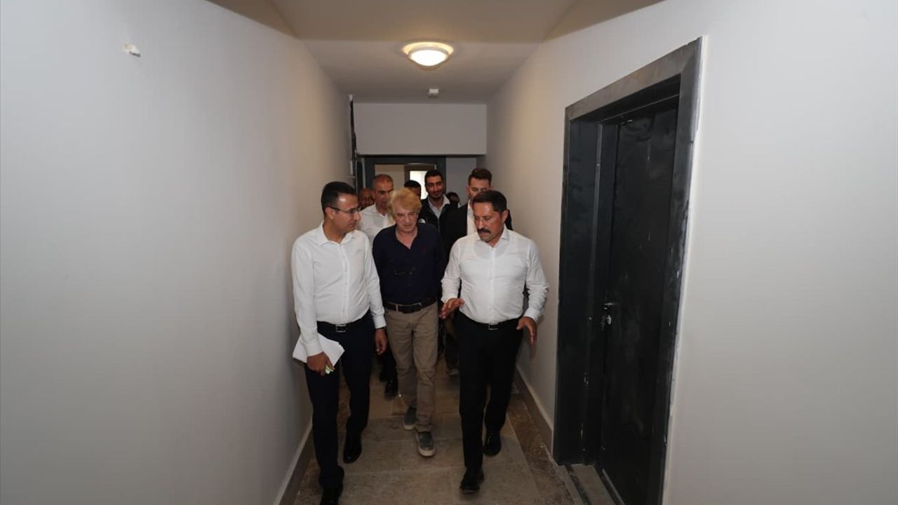 Kırıkhan'da Afet Konutları ve Ticaret Merkezleri İnşası Devam Ediyor
