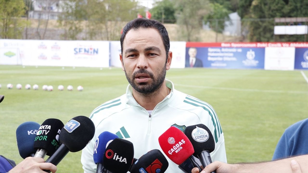 Kocaelispor'un Teknik Direktörü Selçuk İnan, Takım Gelişimini Değerlendirdi