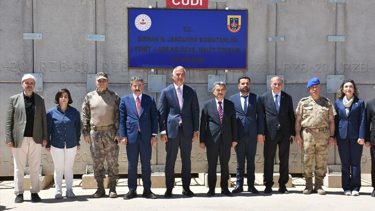 Kültür ve Turizm Bakanı Ersoy Cudi Dağı'nda İncelemelerde Bulundu