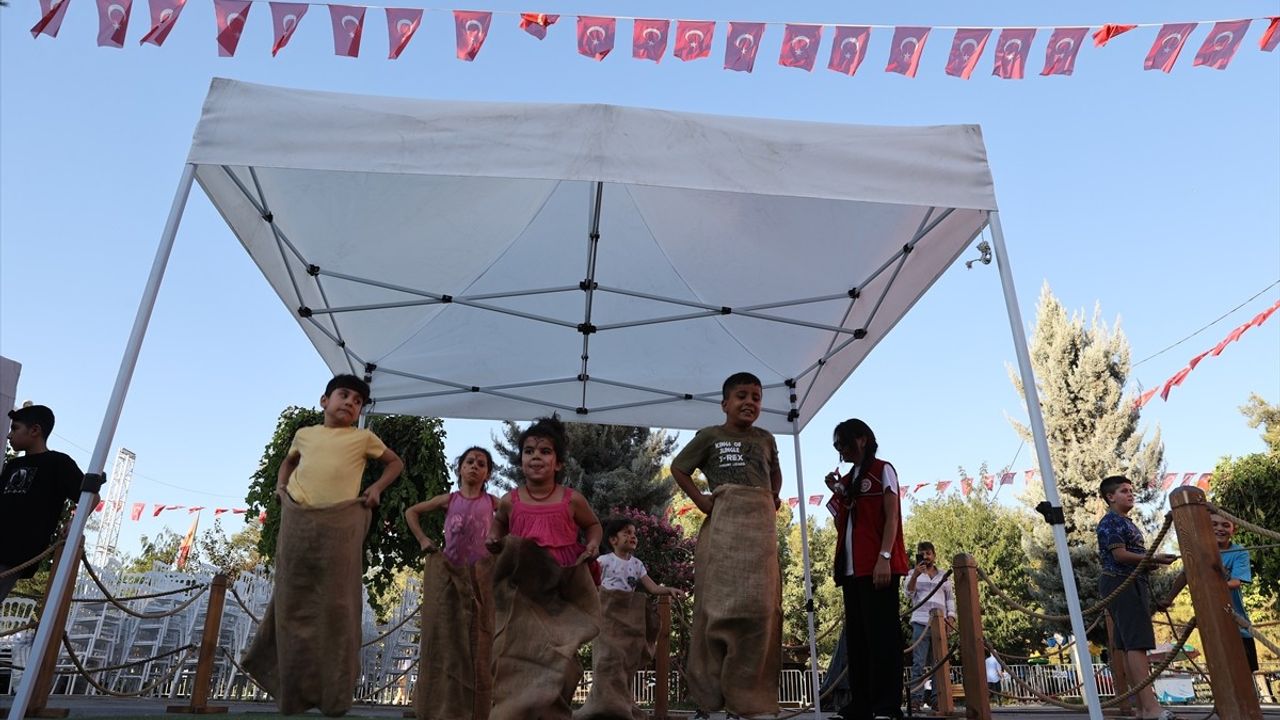 Mardin'de Geleneksel Oyunlar Tırı Çocuklarla Buluştu