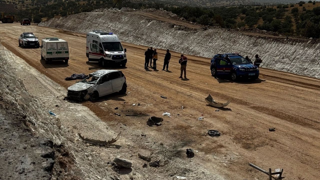 Mardin'de Trafik Kazası: 1 Ölü, 5 Yaralı