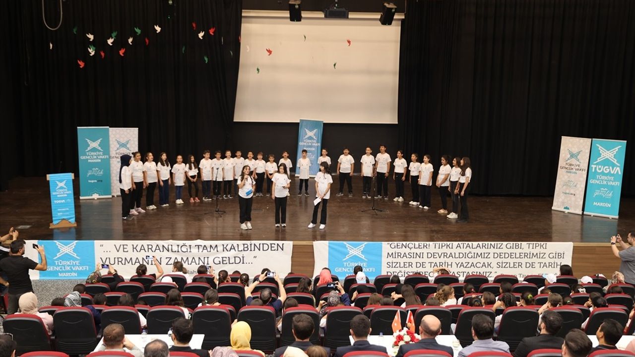 Mardin'de TÜGVA Yaz Okulları Kapanış Programı Düzenlendi