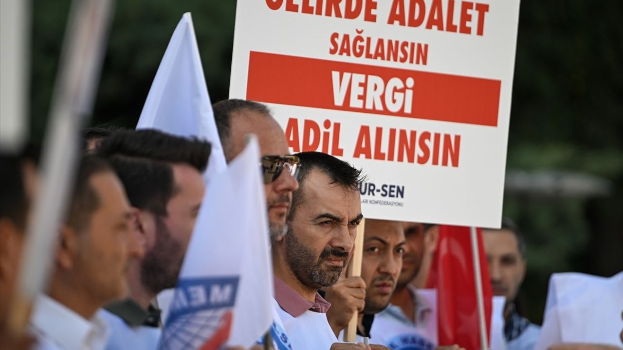 Memur Sendikalarından Hükümete Tepki: Adaletli Bir Zammın Zarureti