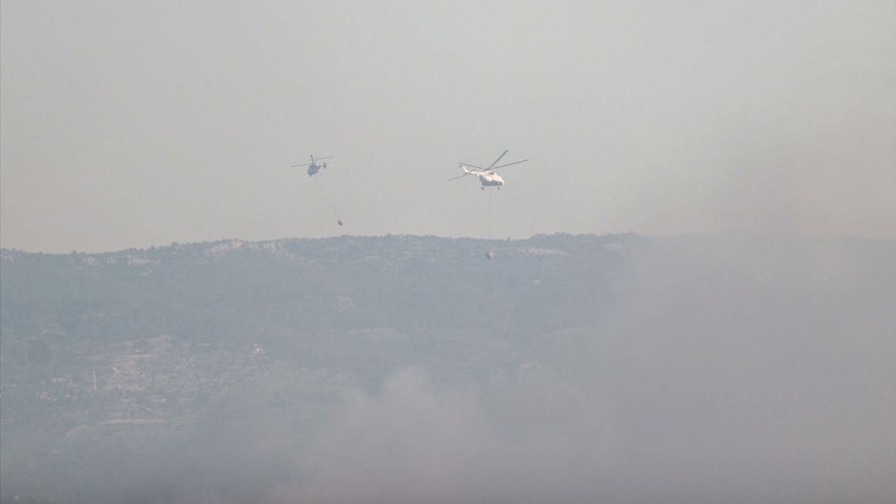 Mersin Silifke'de Orman Yangınına Hava ve Karadan Müdahale Devam Ediyor