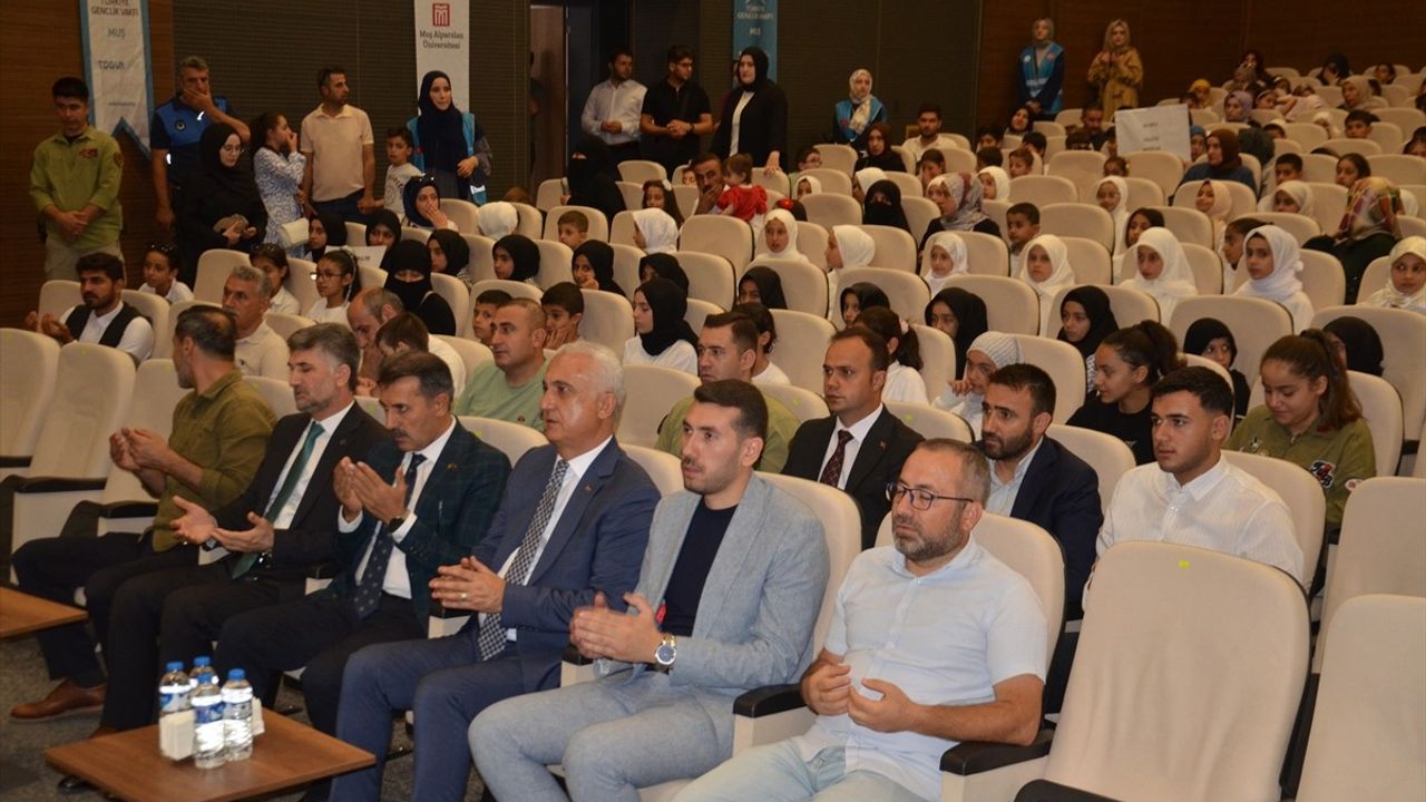 Muş'ta TÜGVA Yaz Okulu Kapanış Töreni