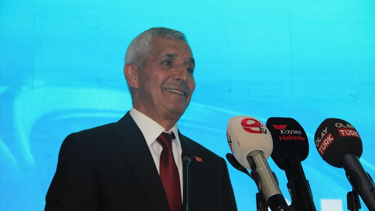 Mustafa Elitaş'tan Milli Birlik Vurgusu