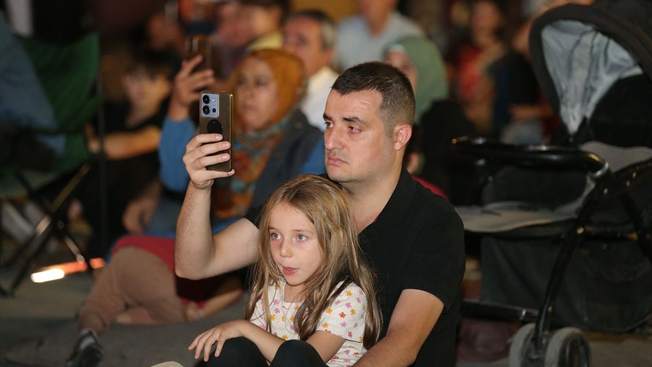 Niğde'de 'Sessiz Çığlık' Belgeseli Gösterimi Yapıldı