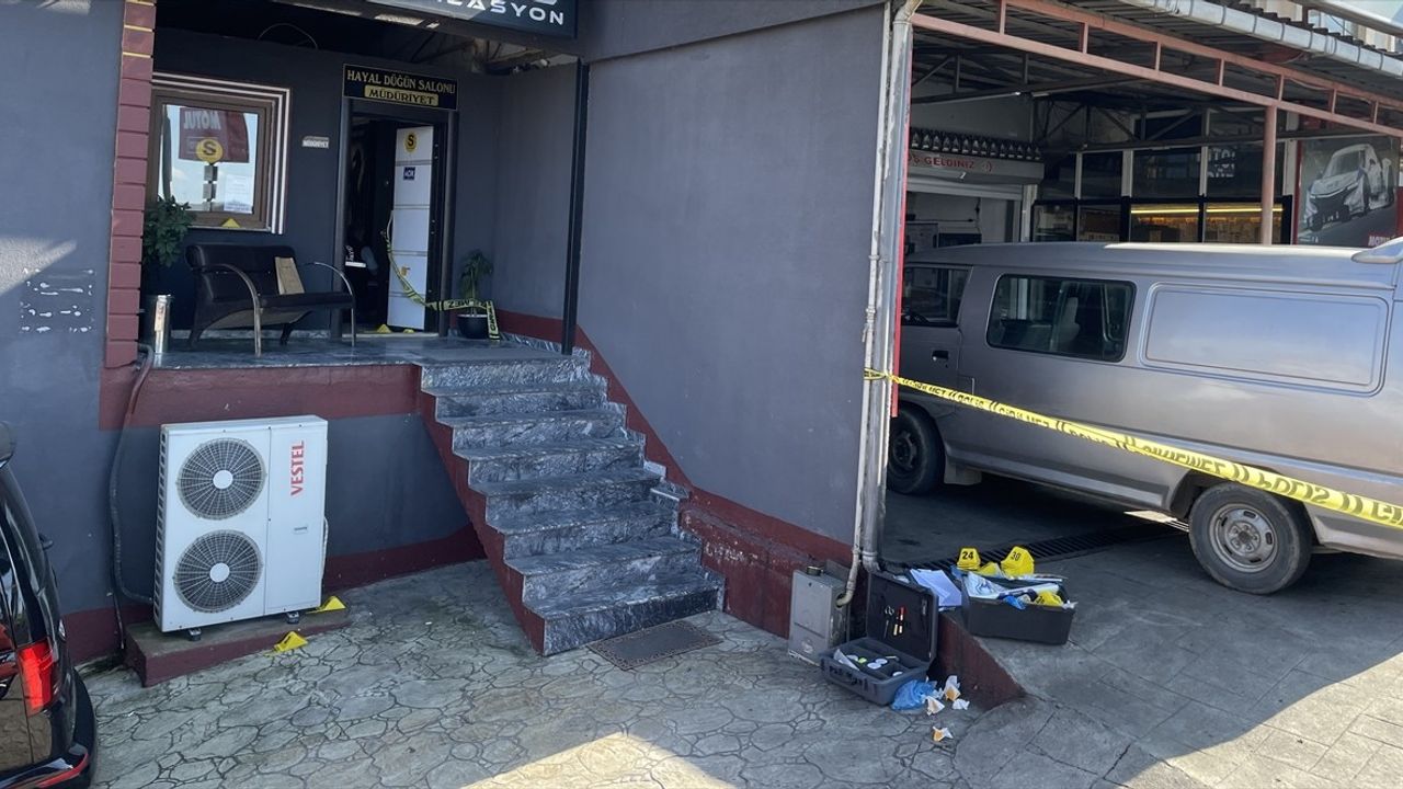 Rize'de Düğün Salonunda Silahlı Kavga: 4 Yaralı