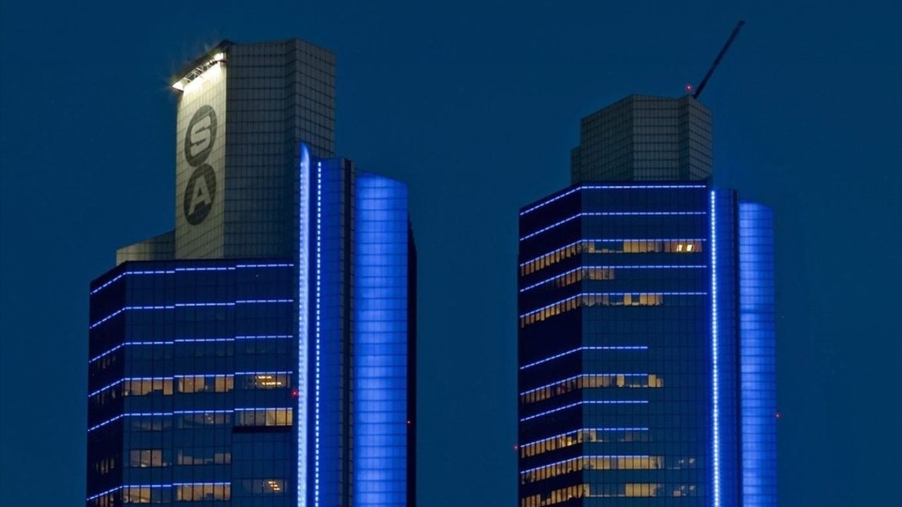 Sabancı Holding'in İlk 6 Aylık Kombine Gelirleri 714,1 Milyar Lira