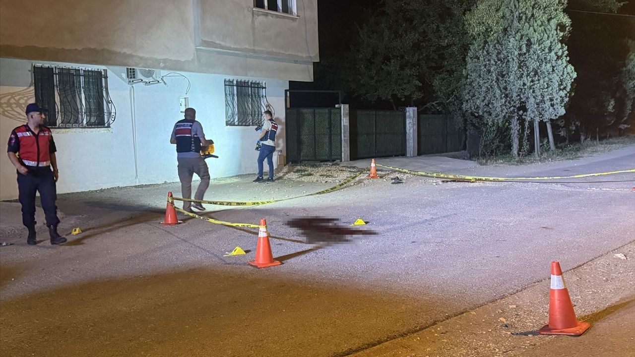 Sakarya'da Silahlı Kavga: 3 Zanlı Tutuklandı