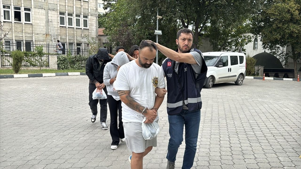 Samsun'da Dolandırıcılık Operasyonu: İki Zanlı Tutuklandı