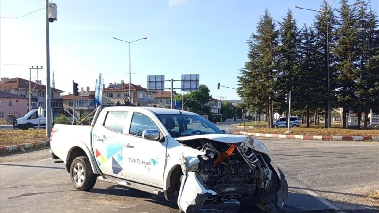 Samsun'da Trafik Kazası: 4 Yaralı
