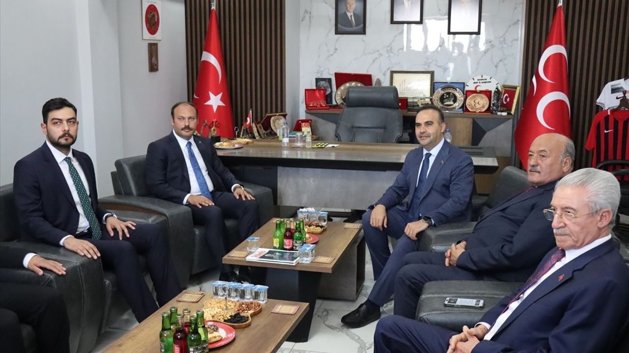 Sanayi ve Teknoloji Bakanı Kacır, Erzincan'da Önemli Ziyaretler Gerçekleştirdi