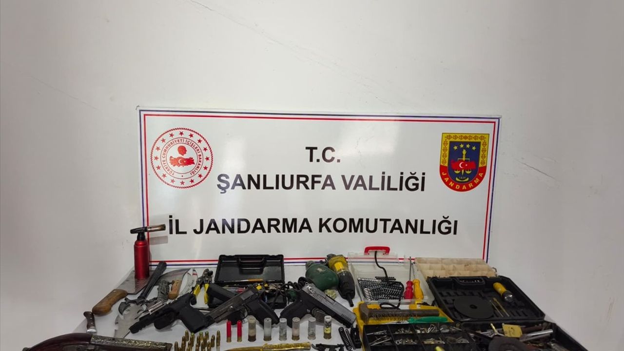Şanlıurfa'da Silah Kaçakçılığı Operasyonu: İki Şüpheli Gözaltında