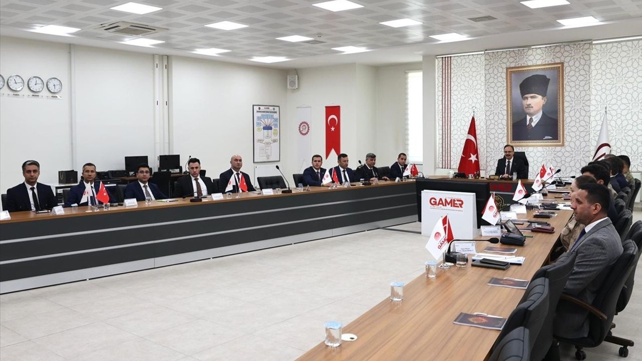 Siirt'te Asayiş ve Güvenlik Değerlendirme Toplantısı Gerçekleştirildi