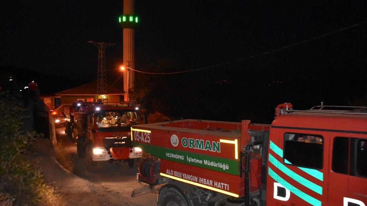 Sinop'taki Orman Yangınına Müdahale Devam Ediyor