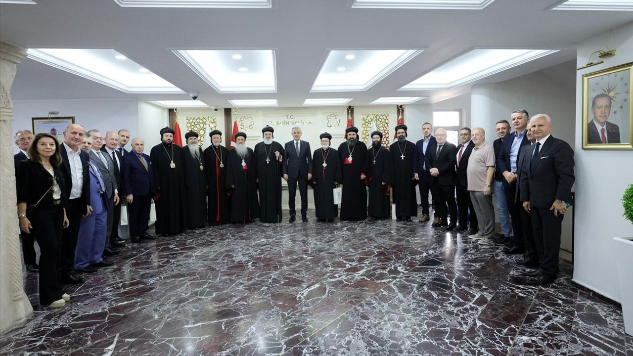 Süryani Ortodoks Kilisesi Patriği Mor İğnatius II. Efrem Kerim Mardin Valiliği'ni Ziyaret Etti