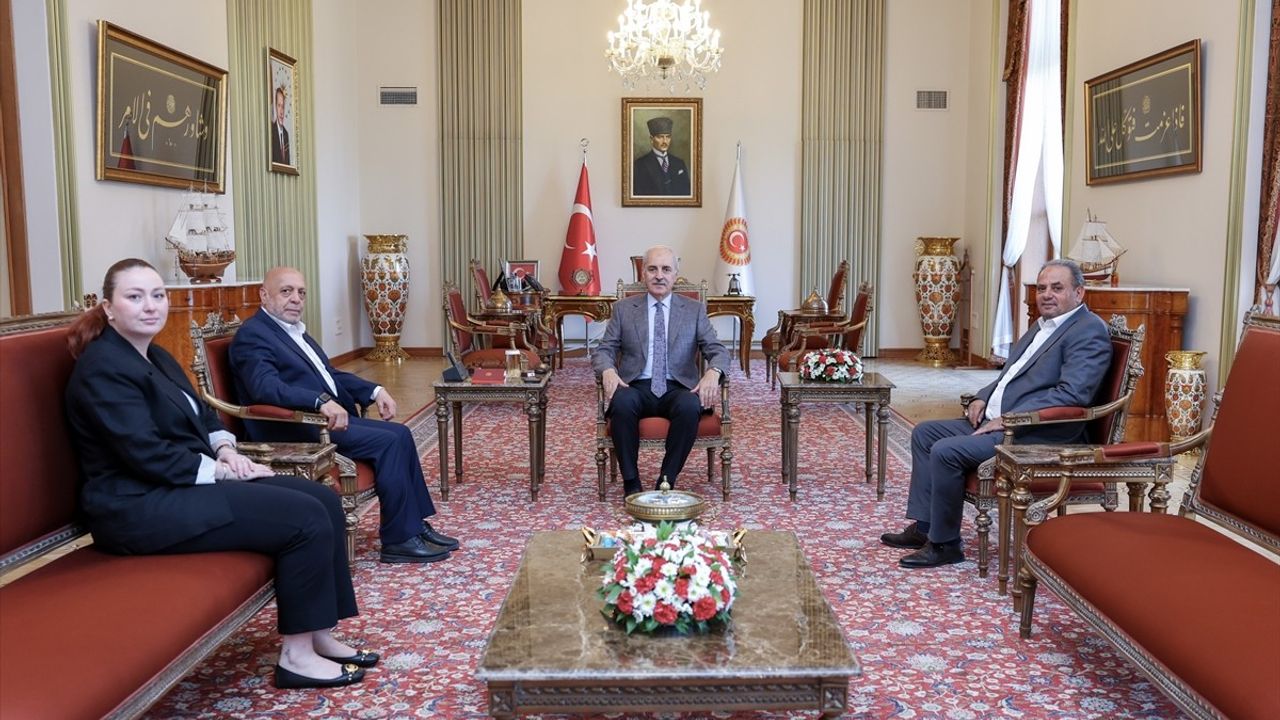 TBMM Başkanı Kurtulmuş, HAK-İŞ Genel Başkanı Arslan'ı Ağırladı
