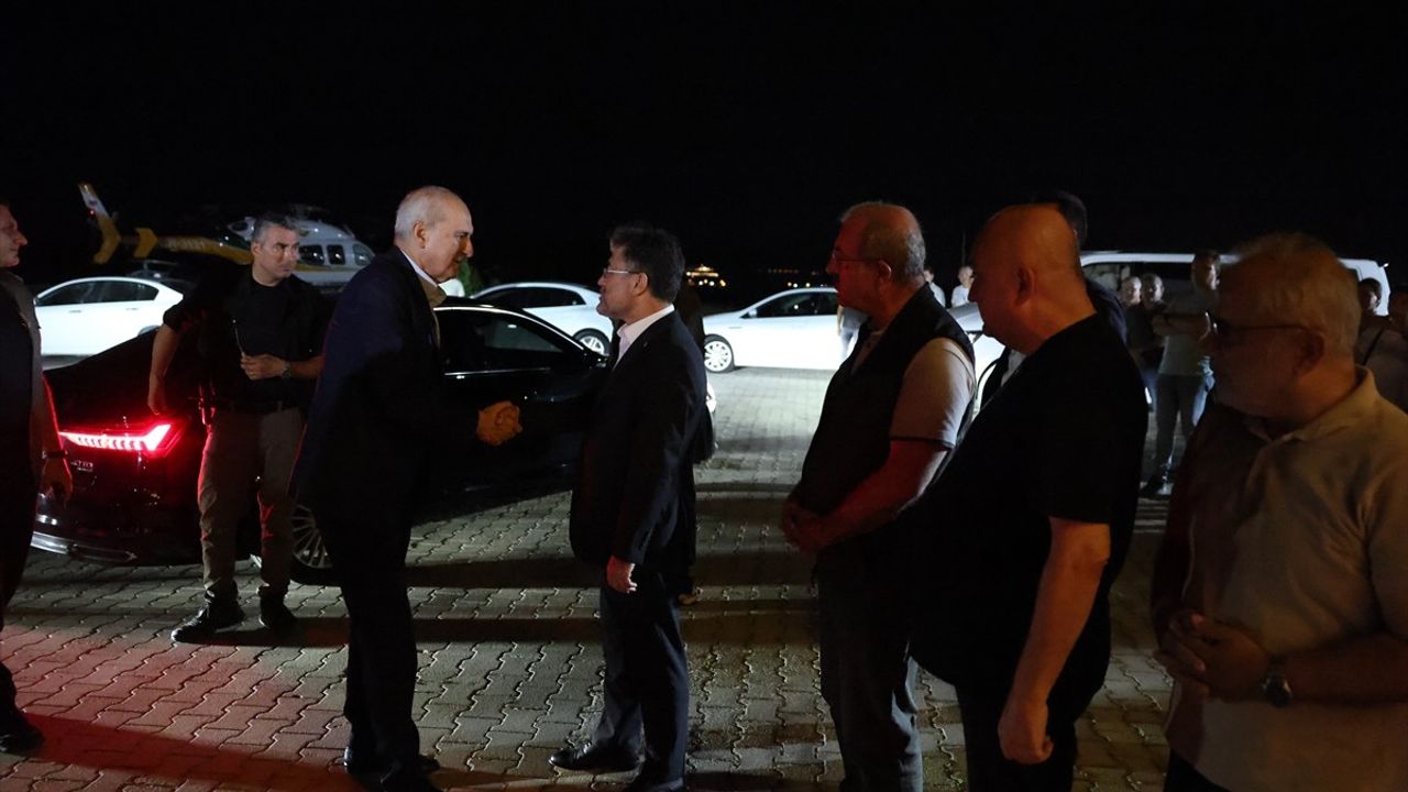TBMM Başkanı Kurtulmuş'tan Çanakkale Yangın Yönetim Merkezine Ziyaret