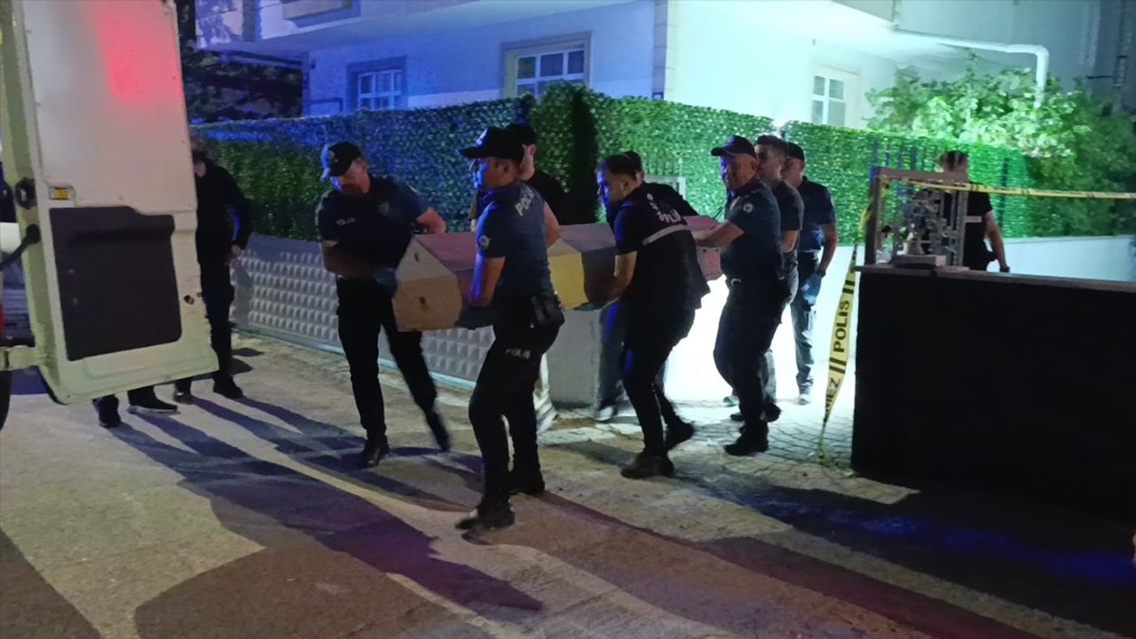 Tekirdağ'da 4. Kattan Düşen Kişi Hayatını Kaybetti