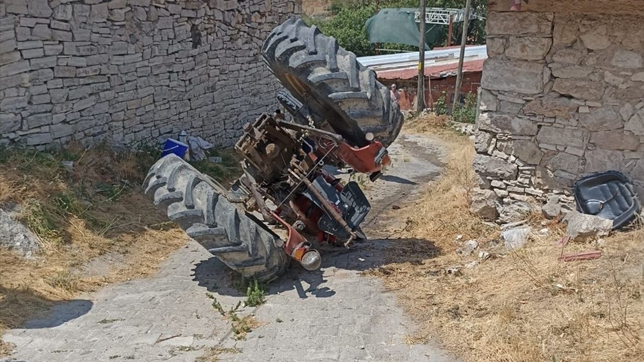 Traktör Devrildi: Balıkesir'de Façia