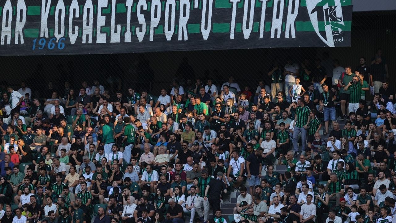 Trendyol Süper Lig: Kocaelispor ve Samsunspor'un Karşılaşmasında İlk Yarı Beraberlik