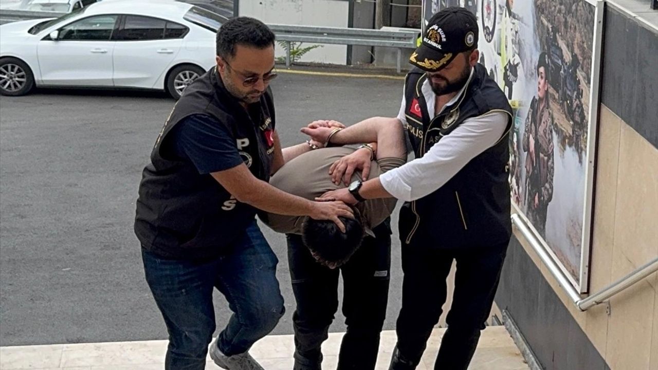 Ümraniye'de Bıçaklı Saldırı: Yabancı Uyruklu Kadın Hayatını Kaybetti