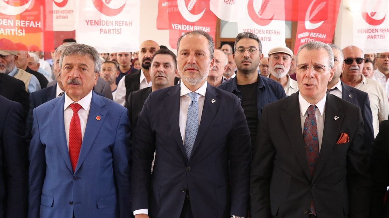 Yeniden Refah Partisi Genel Başkanı Erbakan Isparta'da Konuştu