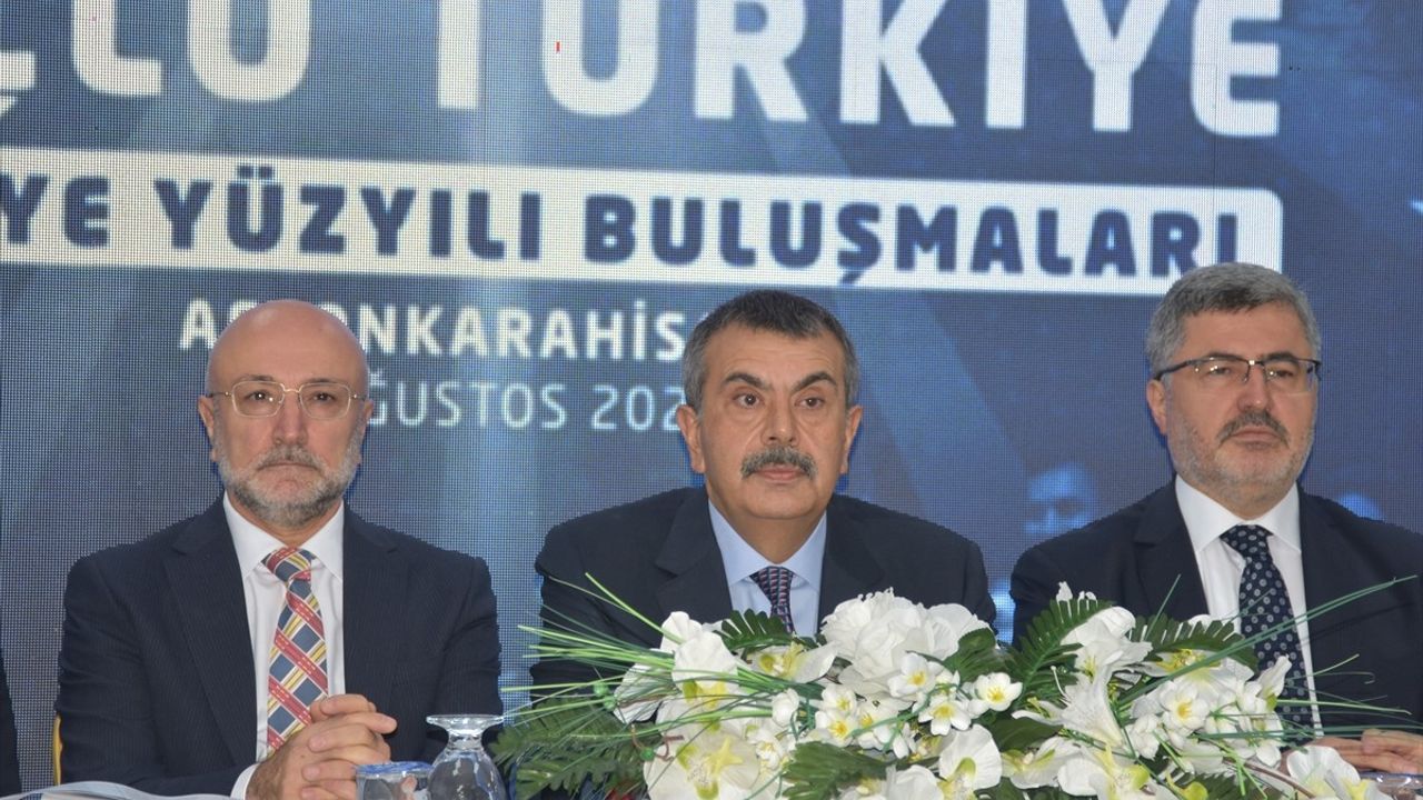 Yusuf Tekin'den Türkiye Yüzyılı vurgusu