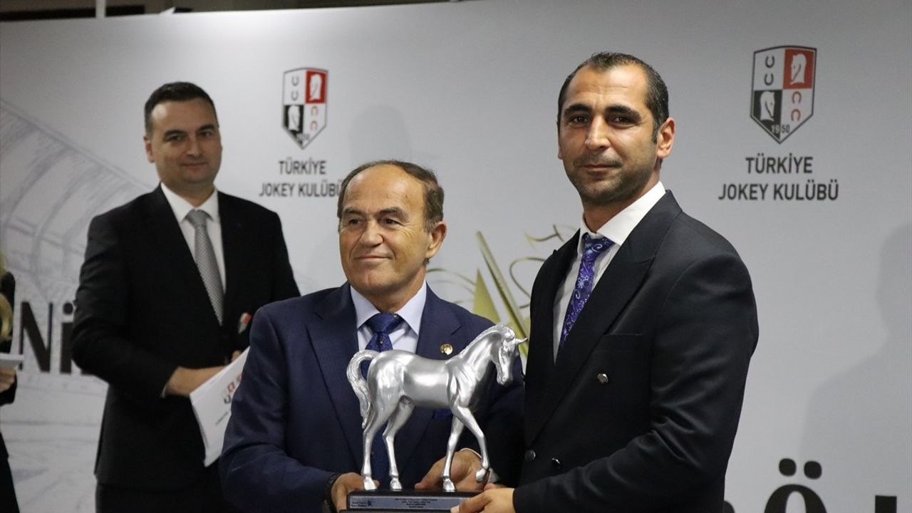 2024 Yılı Nimet Üyken Basın Ödülleri Sahiplerini Buldu