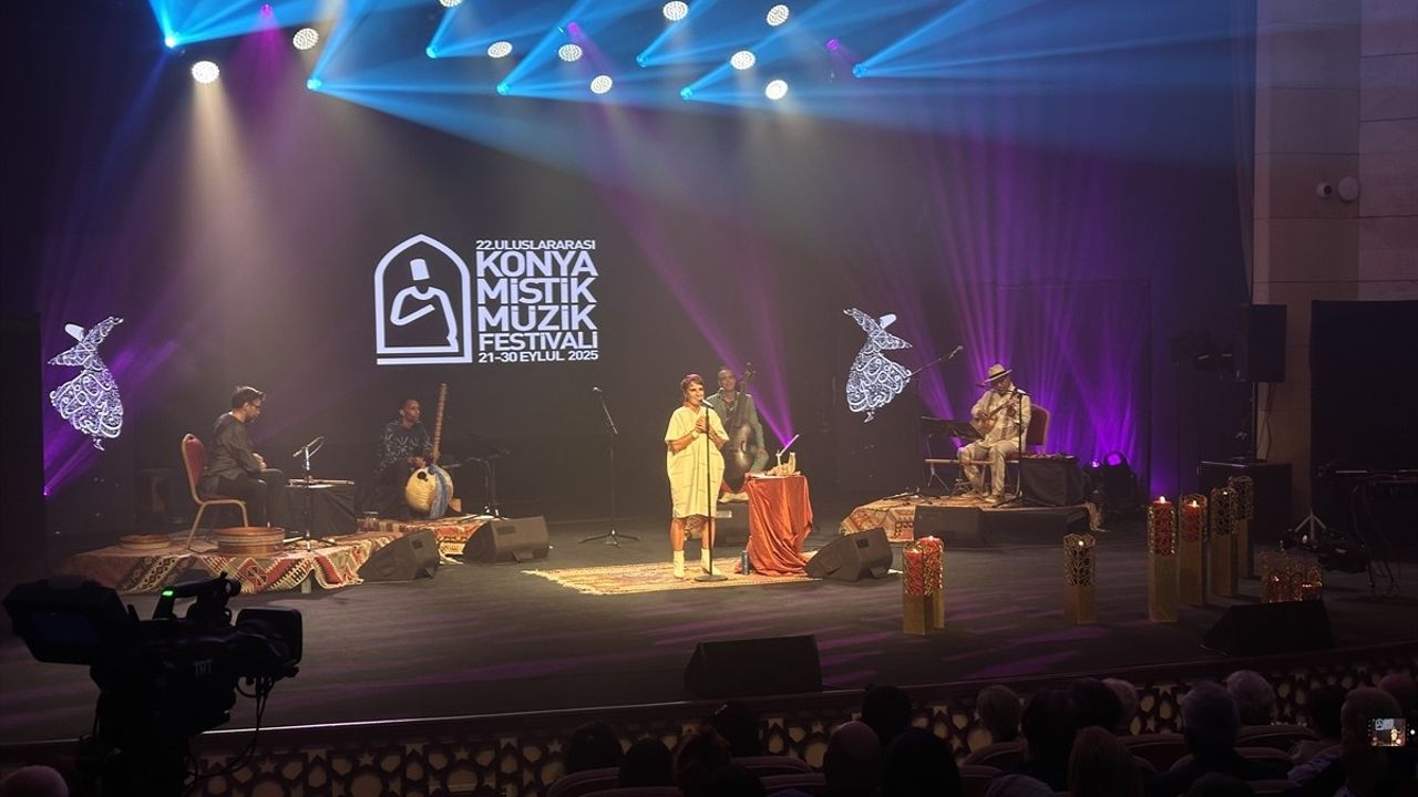 22. Uluslararası Konya Mistik Müzik Festivali Devam Ediyor