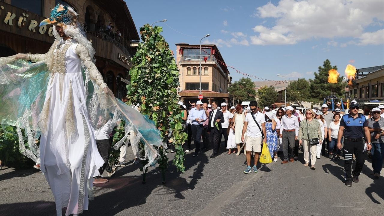 53. Uluslararası Ürgüp Bağ Bozumu Festivali Renkli Görüntülere Sahne Oldu