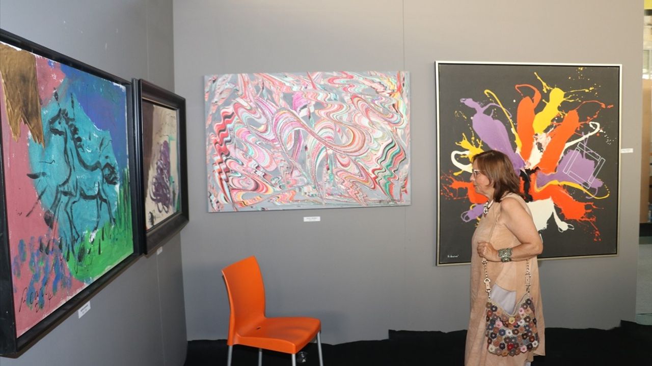 Adana Çağdaş Sanat Fuarı Sanatseverlerle Buluştu