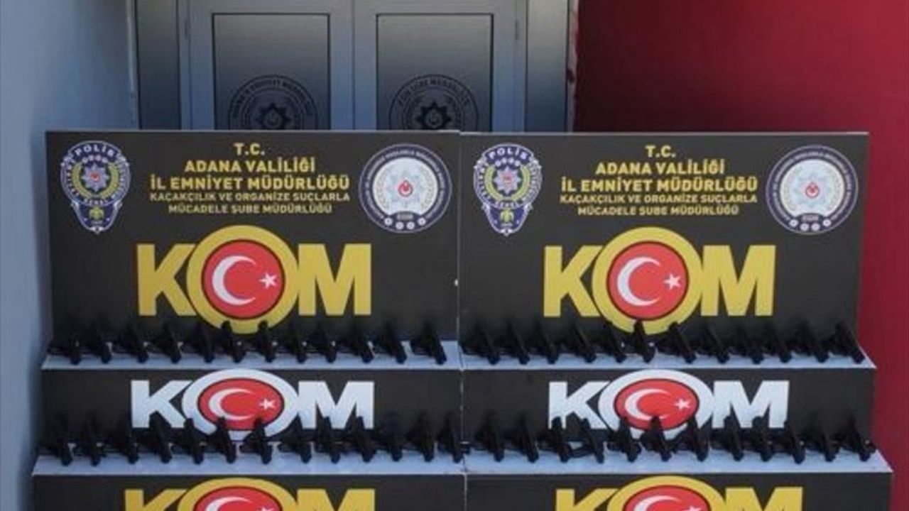Adana'da Ruhsatsız 97 Tabanca Ele Geçirildi