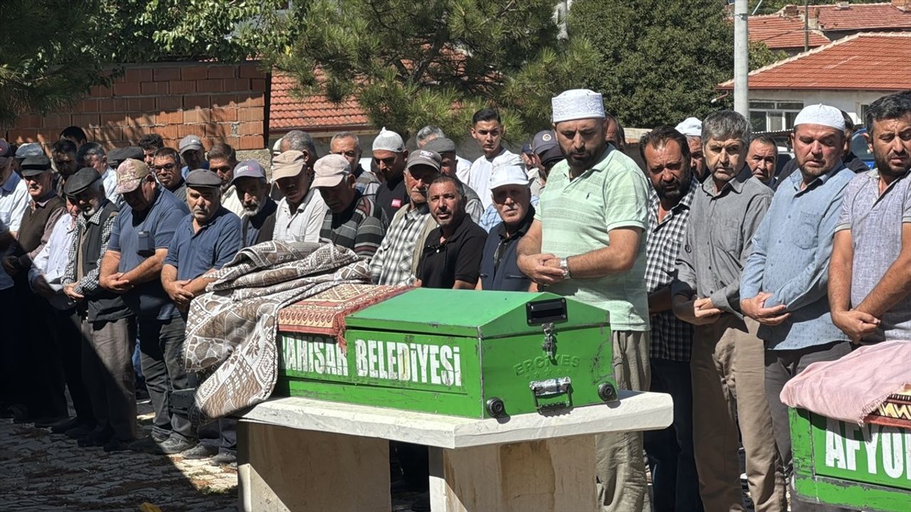 Afyonkarahisar'da Silahlı Saldırı: İki Kadın Hayatını Kaybetti