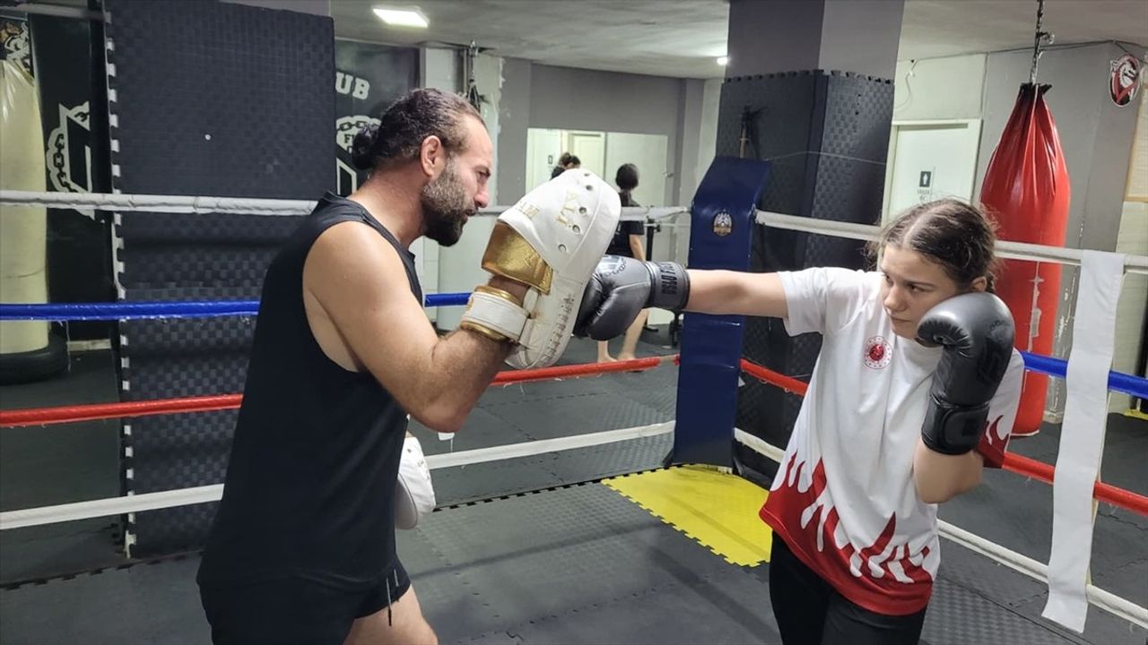 Aleyna Korkmaz: Spor Salonu Hayatını Değiştiren Genç Şampiyon